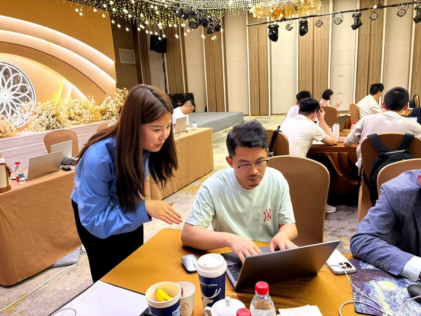 轮播图7